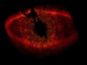 Газопылевой диск около звезды Фомальгаут на снимке Хаббла (space.com)