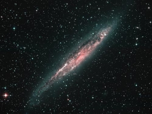 Сейфертовская галактика NGC 4945 (cfa.harvard.edu) Сейфертовская галактика NGC 4945 (cfa.harvard.edu)