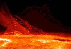 Поверхность Солнца на опическом снимке аппарата Hinode (wikipedia.org)