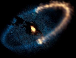 Диск вокруг звезды Фомальгаут (newscientist.com) Диск вокруг звезды Фомальгаут (newscientist.com)