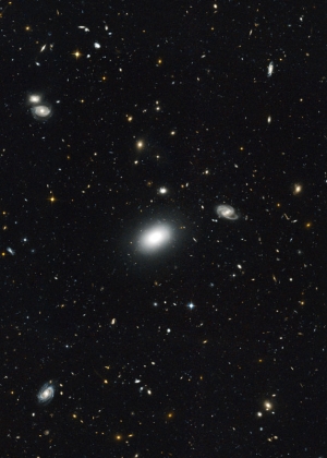 Часть снимка неба с исследованными галактиками (cfa.harvard.edu)