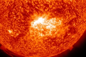 Вчерашняя вспышка на снимке зонда SDO (nasa.gov) Вчерашняя вспышка на снимке зонда SDO (nasa.gov)