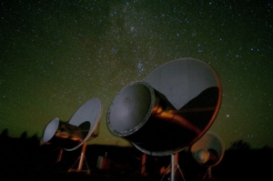 Тарелки системы Аллена (universetoday.com) Тарелки системы Аллена (universetoday.com)
