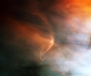 Ударная волна перед молодой звездой в Туманности Ориона (sciencedaily.com)