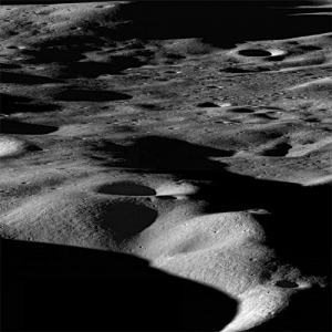 Кромка пережившего удар кратера (phys.org) Кромка пережившего удар кратера (phys.org)