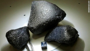 Метеорит NWA 7533 (meteoritestudies.com)