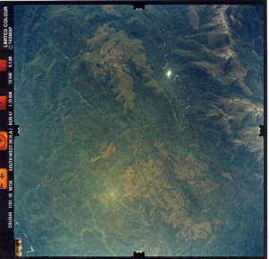 Вид на кратер Дарвина (space.com)