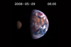 Такой снимок Земли из космоса, на котором континенты лишь слабо различаются, еще долго будет недостижим для экзопланет (space.com)