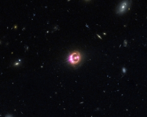 Линзированный квазар RX J1131-1231 (nasa.gov) Линзированный квазар RX J1131-1231 (nasa.gov)