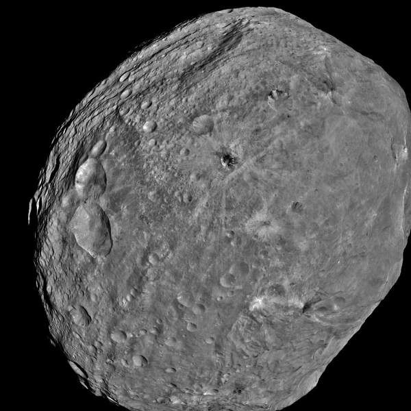 Веста (nasa.gov) Веста (nasa.gov)