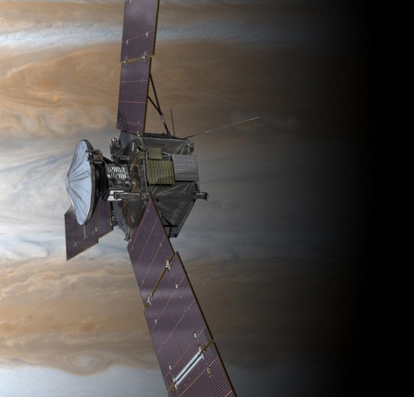 Взгляд художника на зонд Джуно (space.com) Взгляд художника на зонд Джуно (space.com)