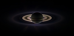 Затмение Солнца Сатурном (wikipedia.org)