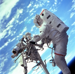 Наибольшей опасности подвергаются космонавты (space.com)