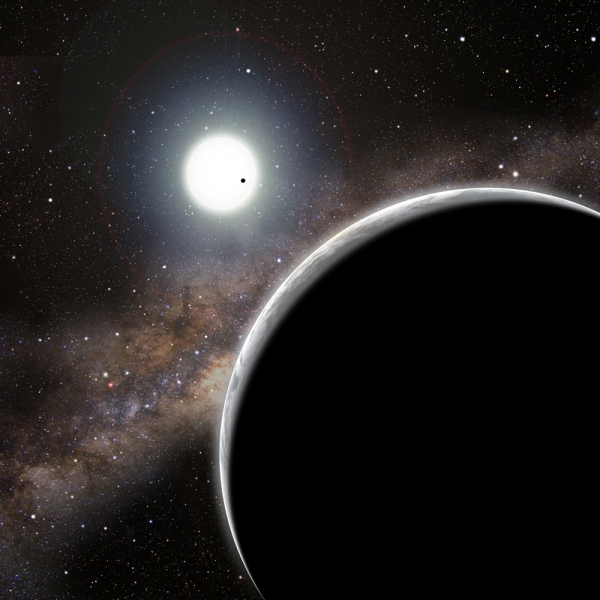 Планета Kepler 19c, открытая по ее влиянию на планету Kepler 19b (черная точка на диске солнца этой системы) (space.com)