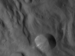 Одно из первых изображений на новой орбите (nasa.gov) Одно из первых изображений на новой орбите (nasa.gov)