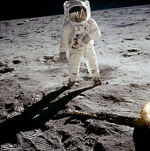 Одрин на Луне в 1969 году (wikipedia.org) Одрин на Луне в 1969 году (wikipedia.org)