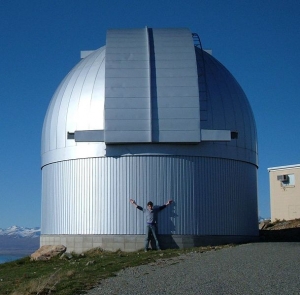 Обсерватория Маунт Джон (wikipedia.org)